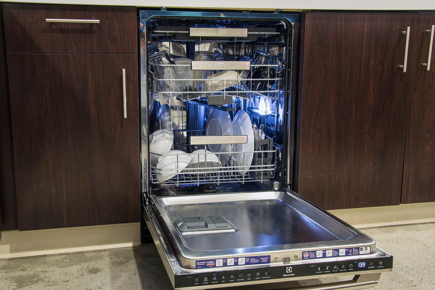 electrolux ei24id50qs0b dishwasher review frontopen2